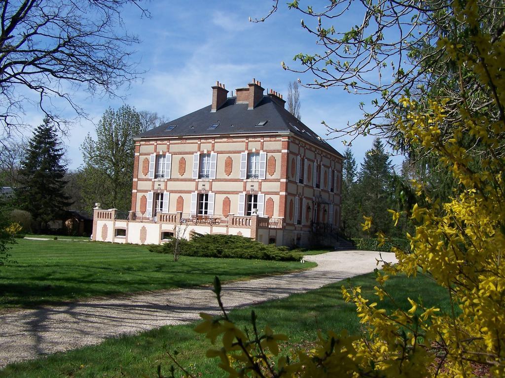 Chateau Des Bouffards Brinon-sur-Sauldre Exteriér fotografie